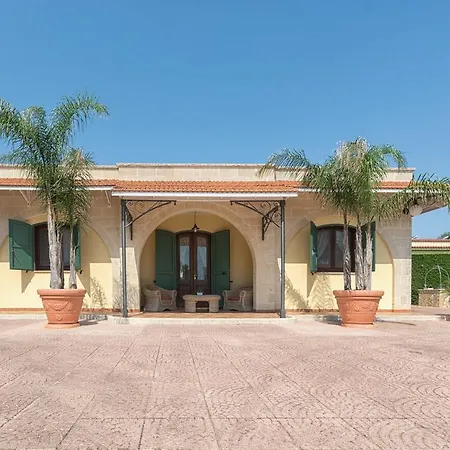 Altalena Villa *